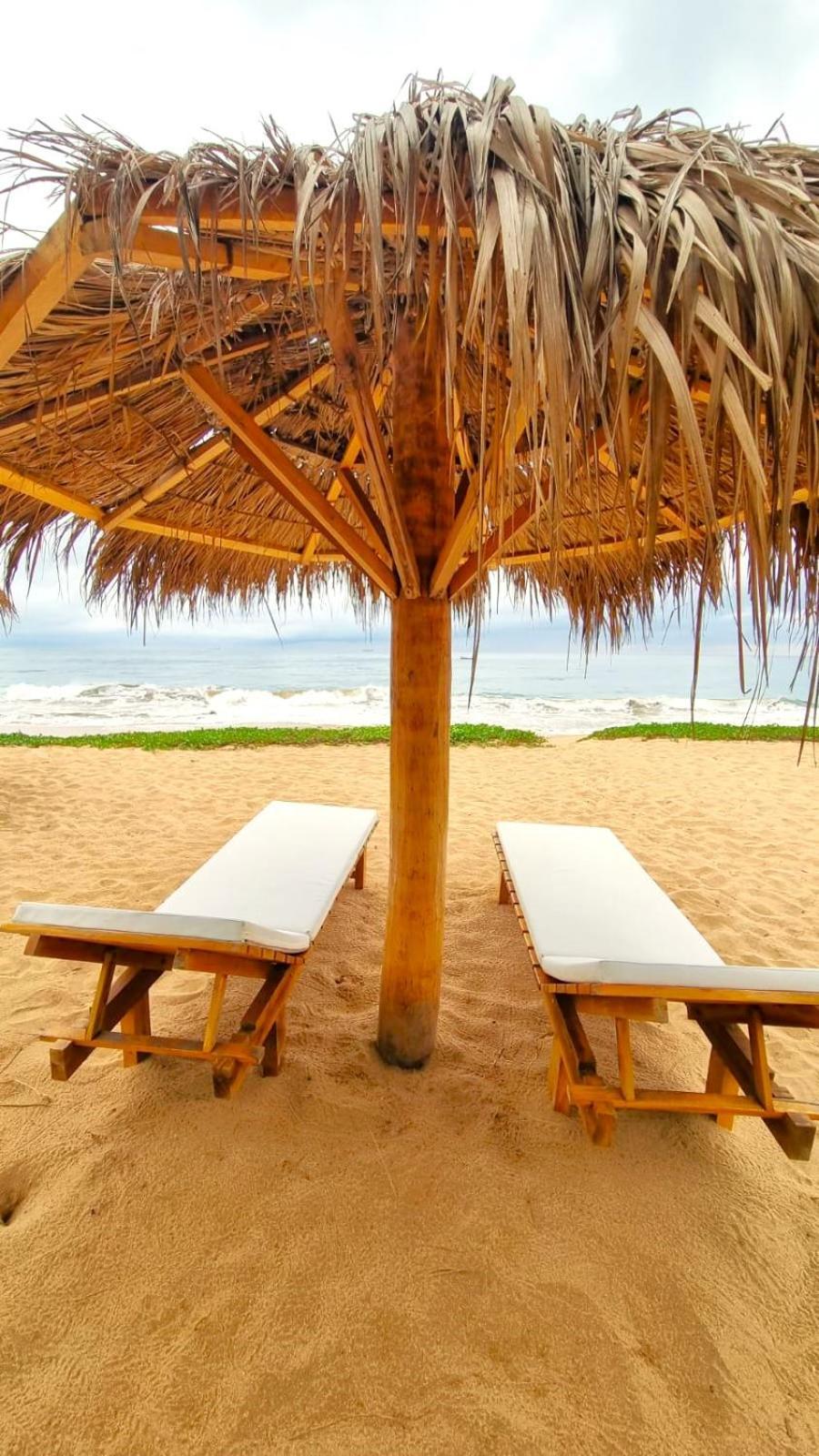 Sleeping Elephant Beach Resort Тангале Екстериор снимка