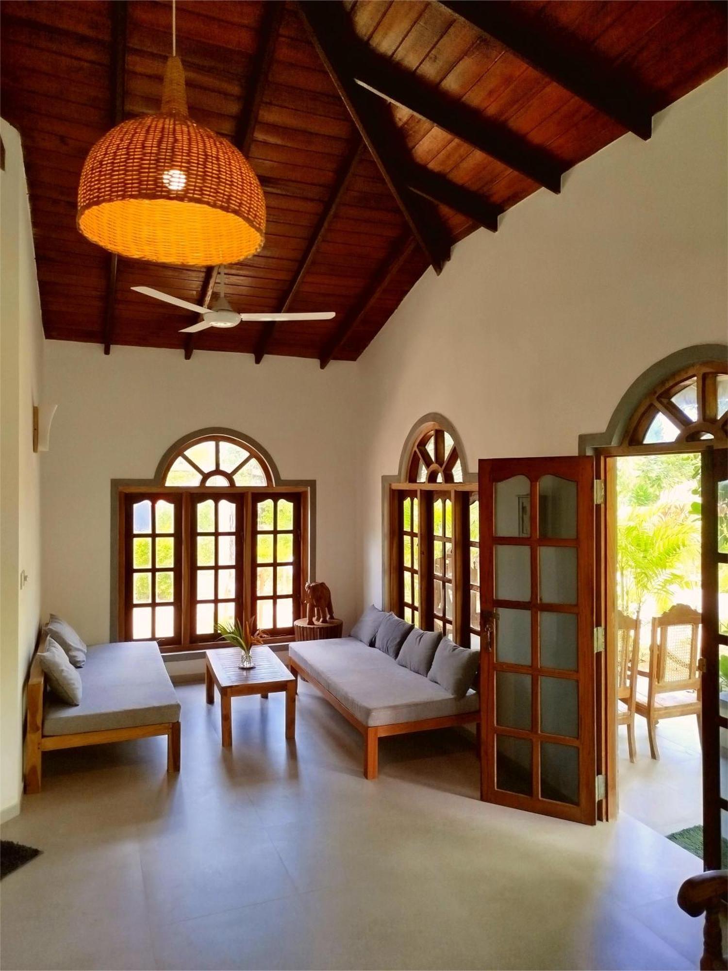 Sleeping Elephant Beach Resort Тангале Екстериор снимка