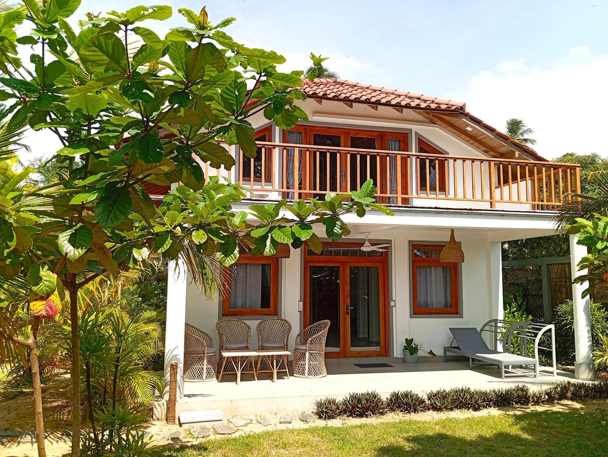 Sleeping Elephant Beach Resort Тангале Екстериор снимка